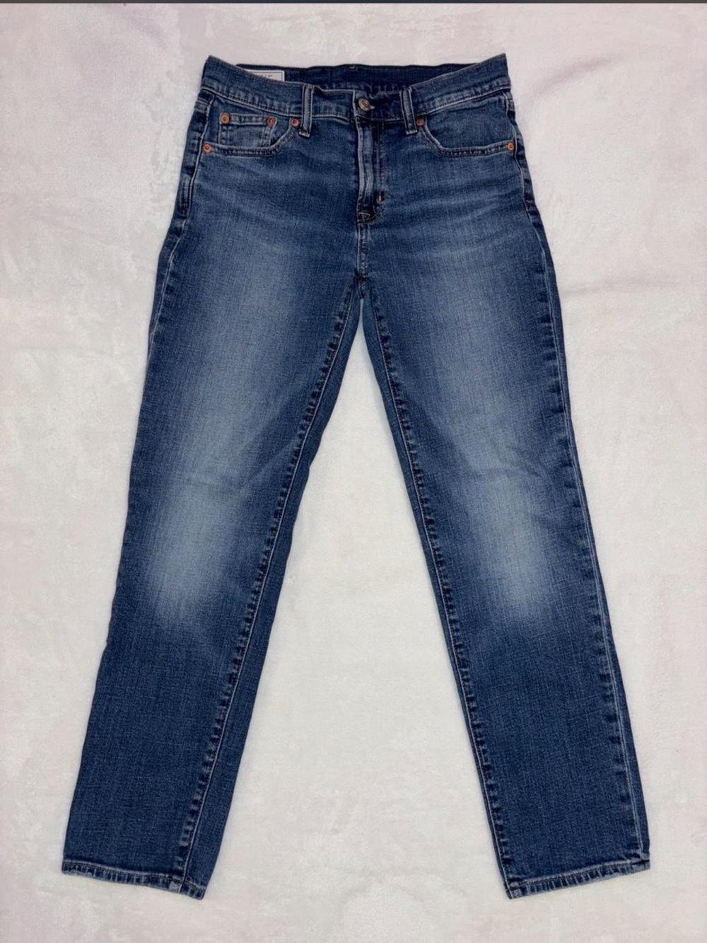 Women’s Gap blue Girlfriend Mid Rise jeans Size 25 / 0R